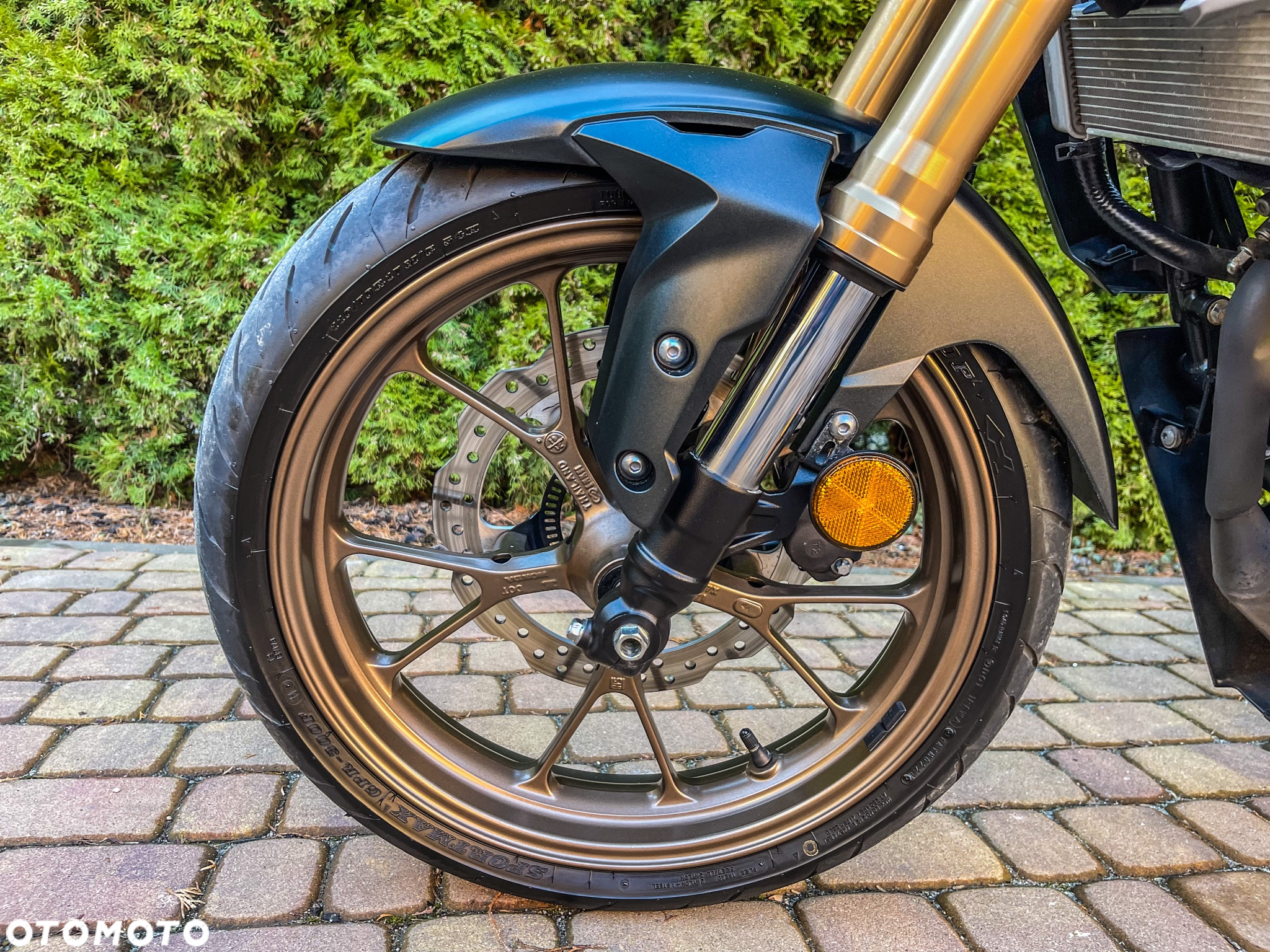 Hyosung GV - 19