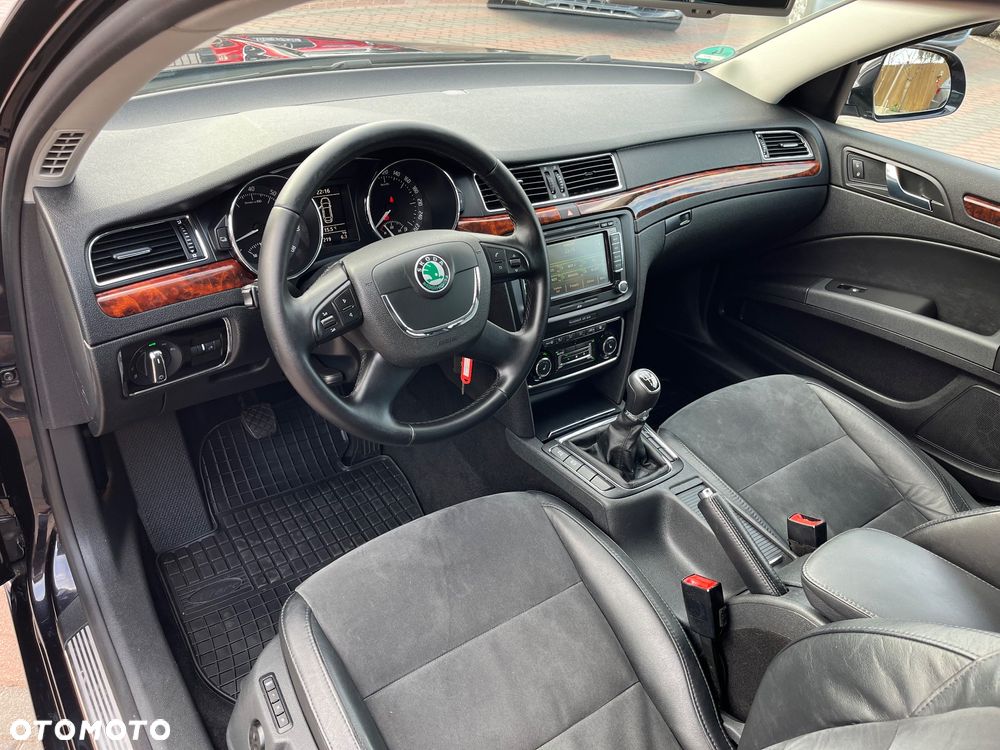 Skoda Superb 1.4 TSI Exclusive - 22