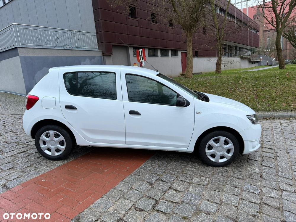 Dacia Sandero 1.2 16V 75 Laureate - 7