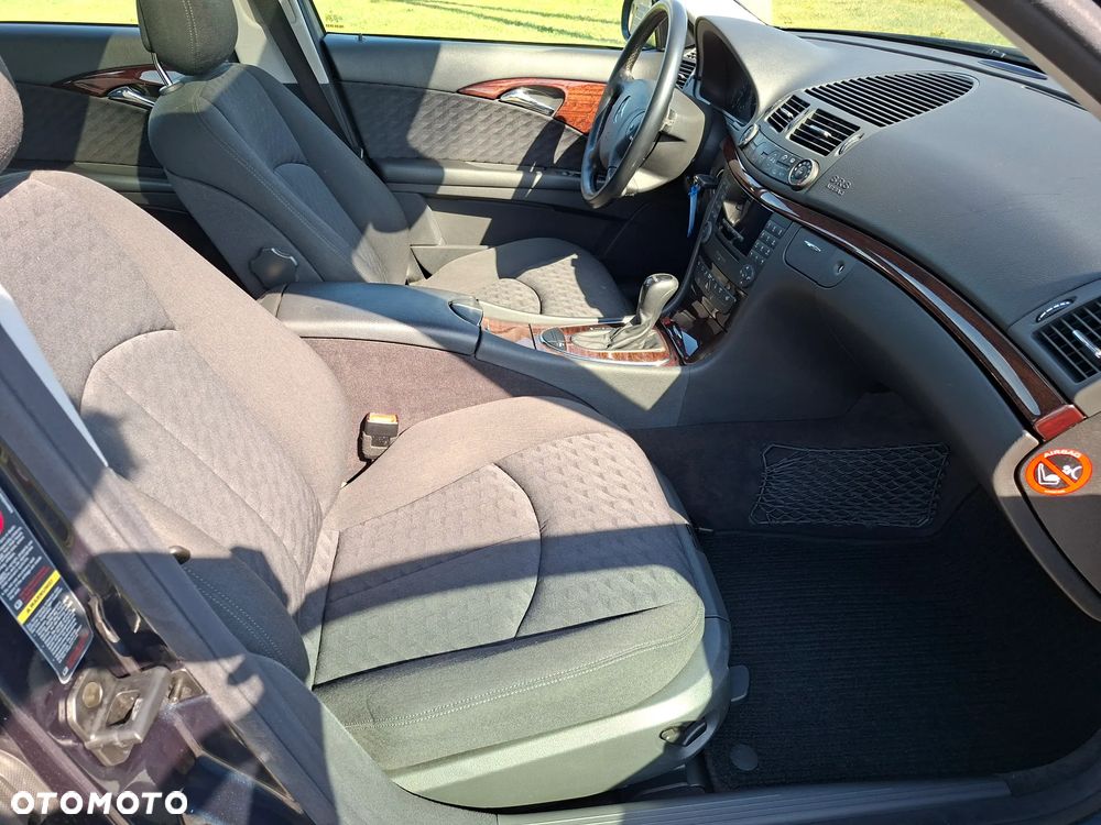 Mercedes-Benz Klasa E 200 Kompressor Automatik Classic - 18