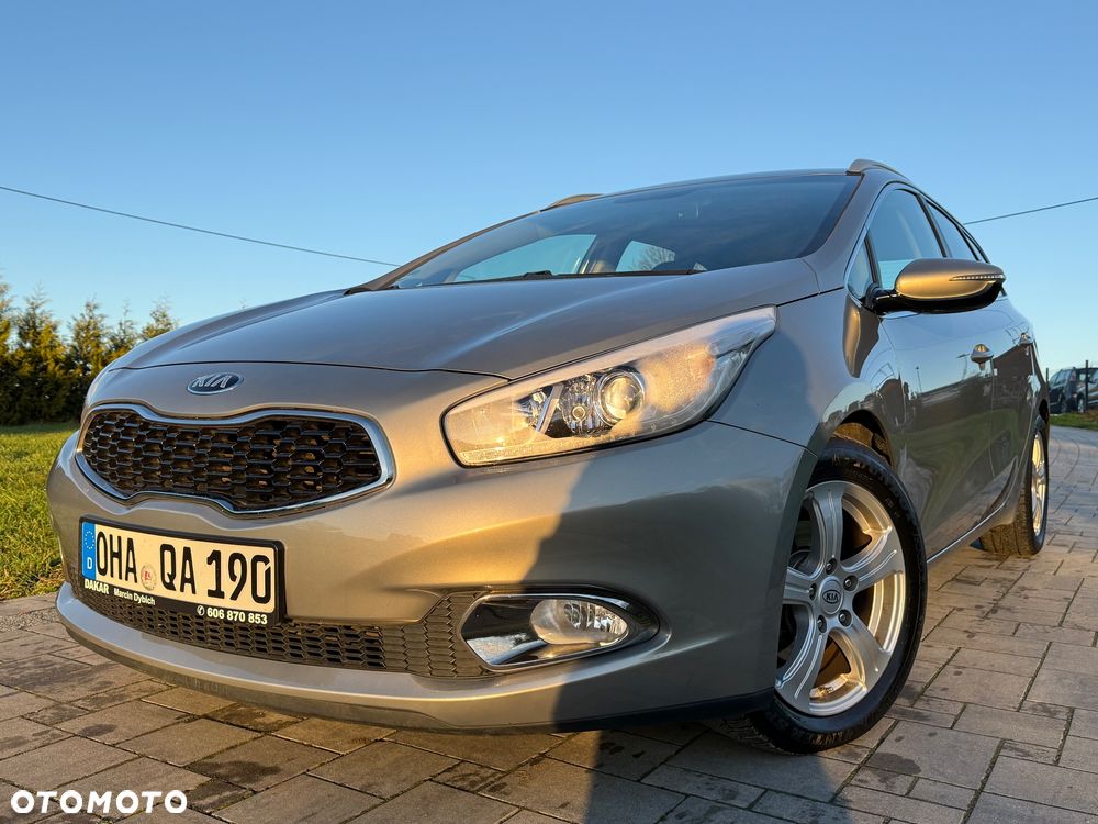 Kia Ceed Cee'd 1.6 GDI Business Line - 1