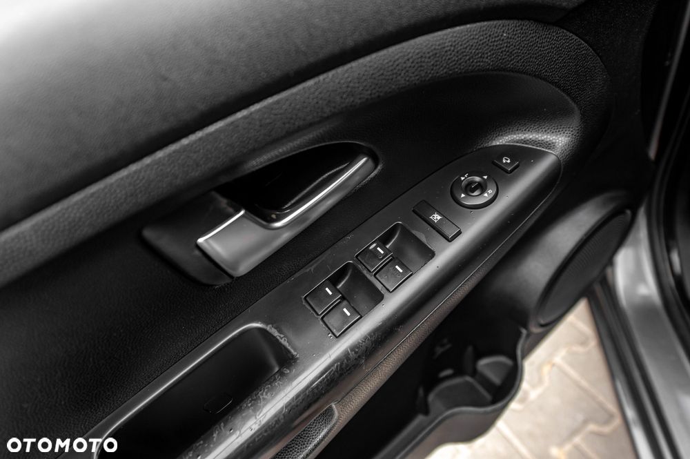 Kia Venga 1.6 CVVT Platinum Edition - 23