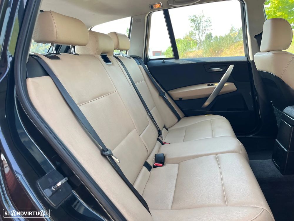 BMW X3 2.0 d - 8