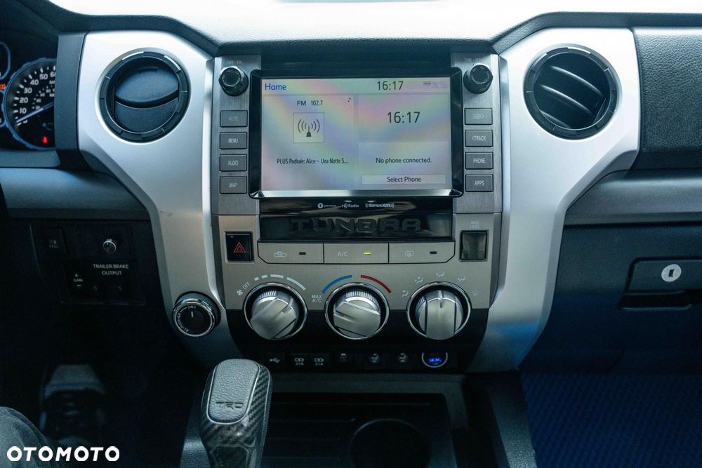 Toyota Tundra - 18