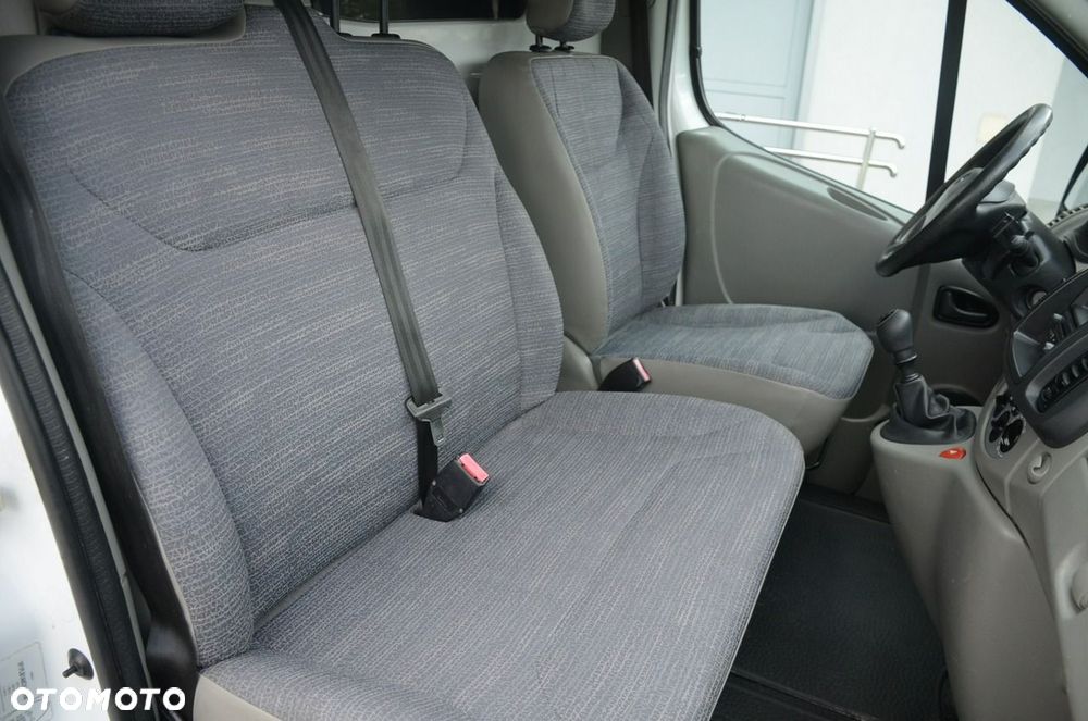 Renault Trafic - 14