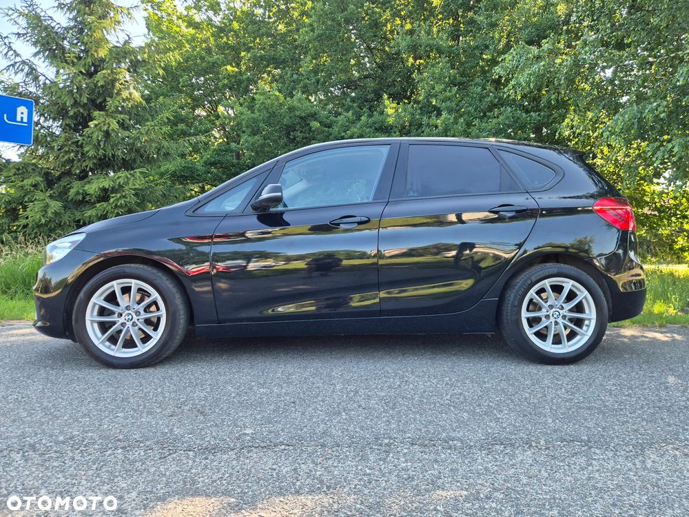 BMW Seria 2 216d Sport Line - 8