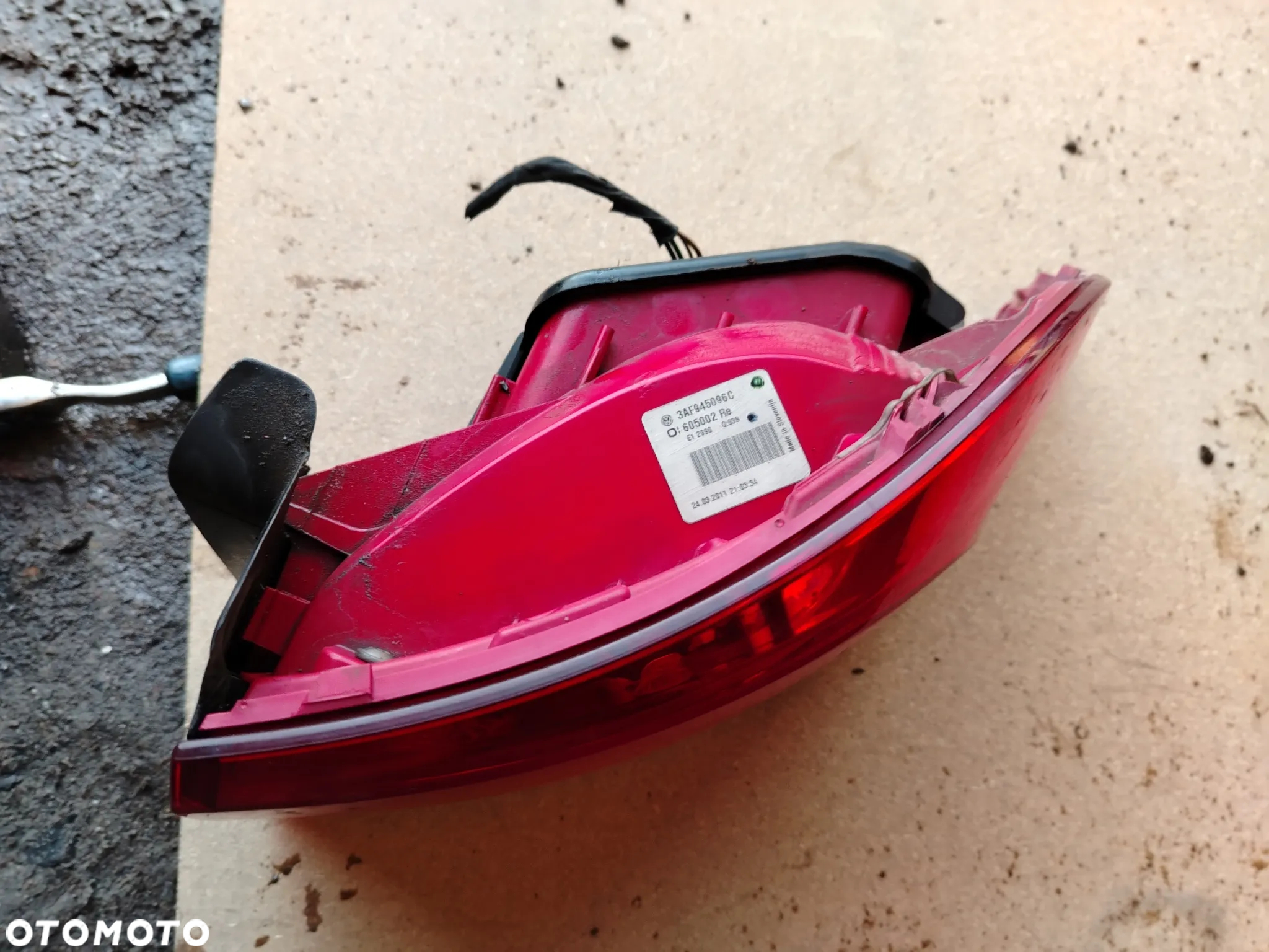 PASSAT B7 KOMBI LAMPA TYLNA PRAWA 3AF945096C - 4