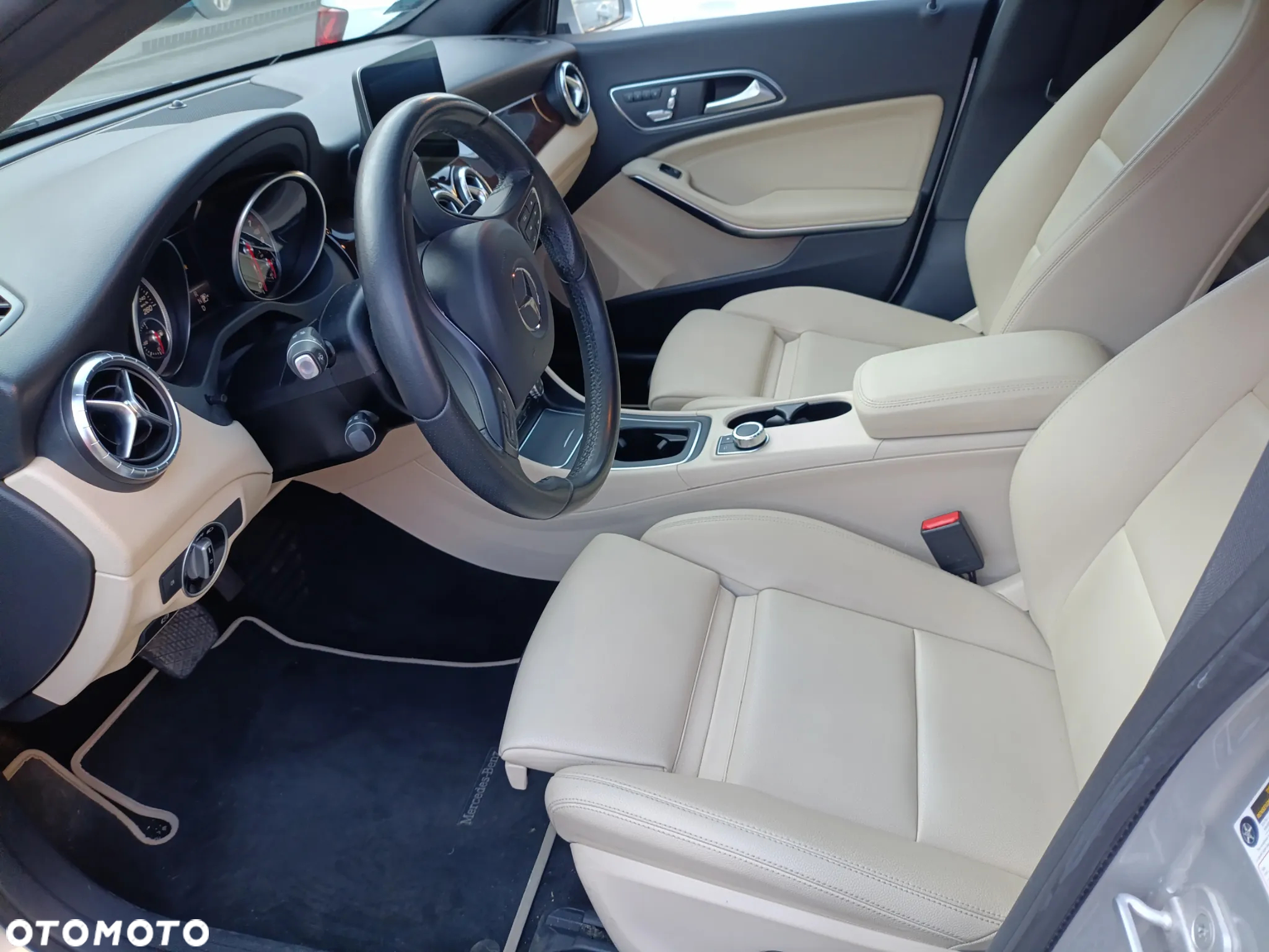 Mercedes-Benz CLA 250 7G-DCT - 15