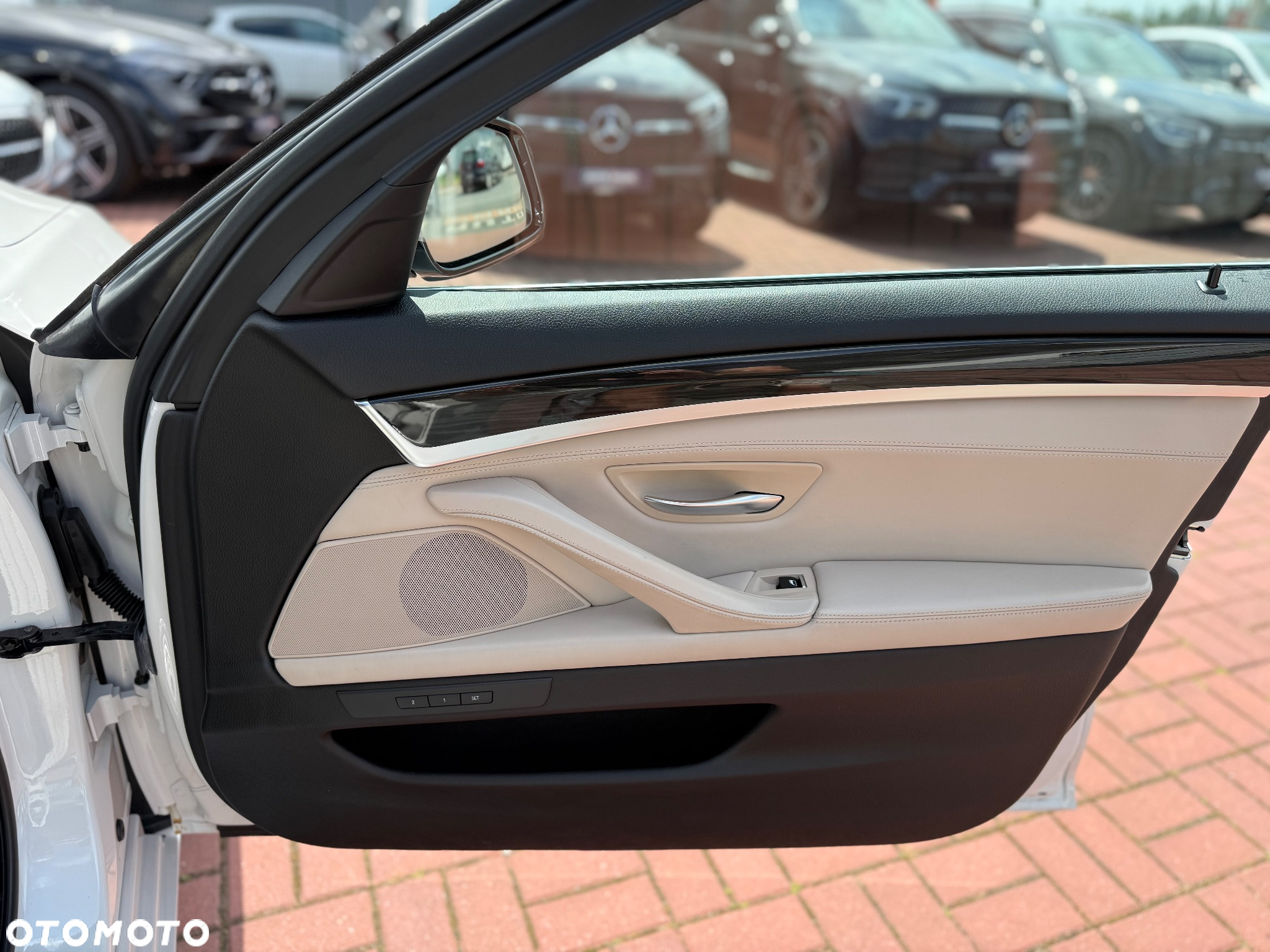 BMW Seria 5 530d xDrive Touring Sport-Aut Luxury Line - 24