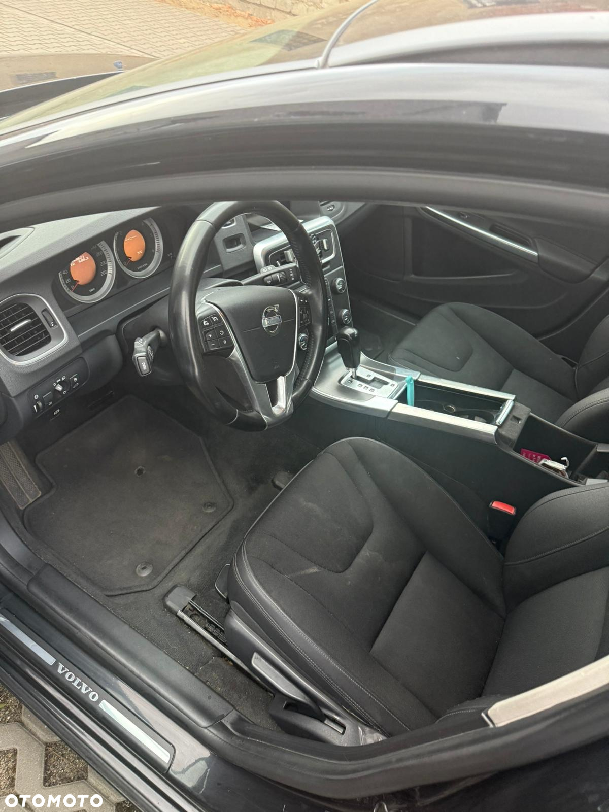 Volvo V60 D3 Geartronic Momentum - 7