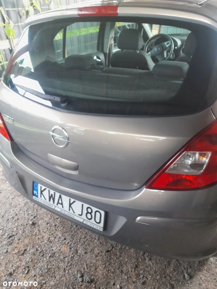 Opel Corsa 1.2 16V Enjoy - 11