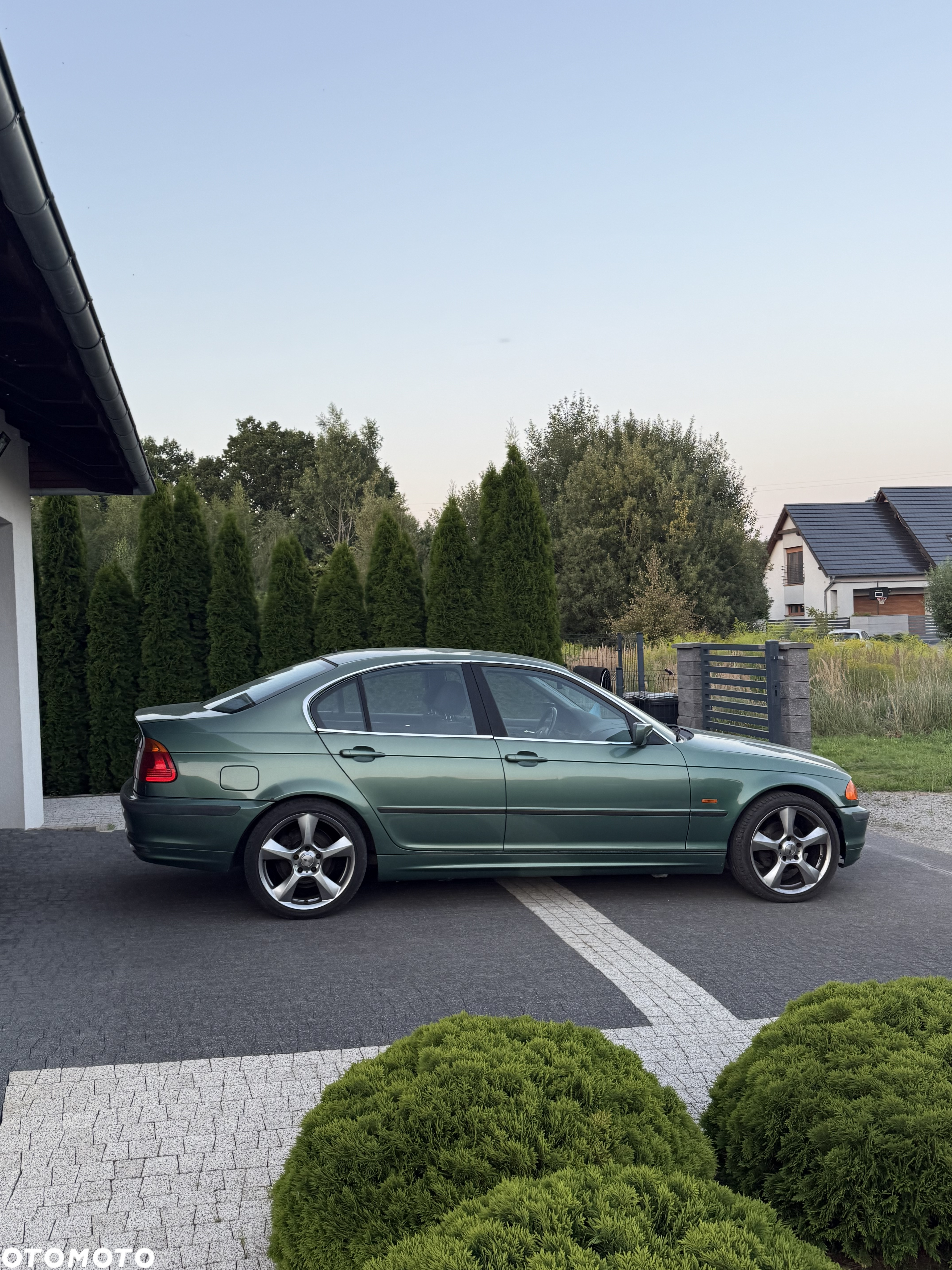 BMW Seria 3 320i - 9