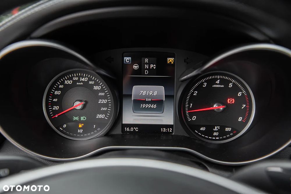 Mercedes-Benz Klasa C 400 4-Matic 9G-TRONIC - 19
