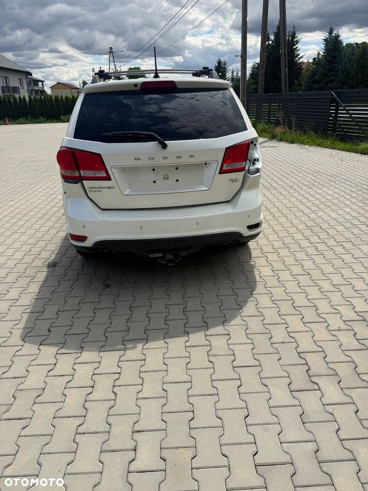 Dodge Journey 2.7 V6 R/T - 8