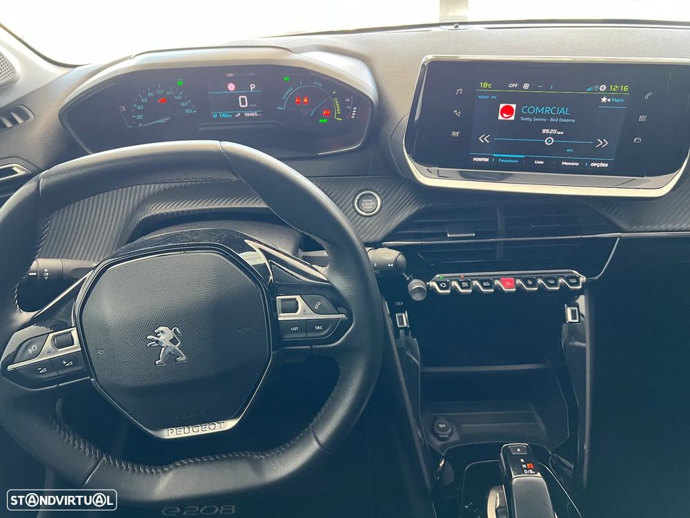 Peugeot e-208 E-Style - 7