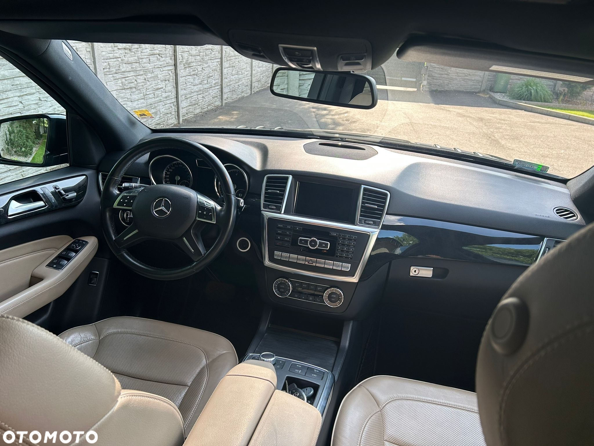 Mercedes-Benz ML 350 BlueTec 4-Matic - 11