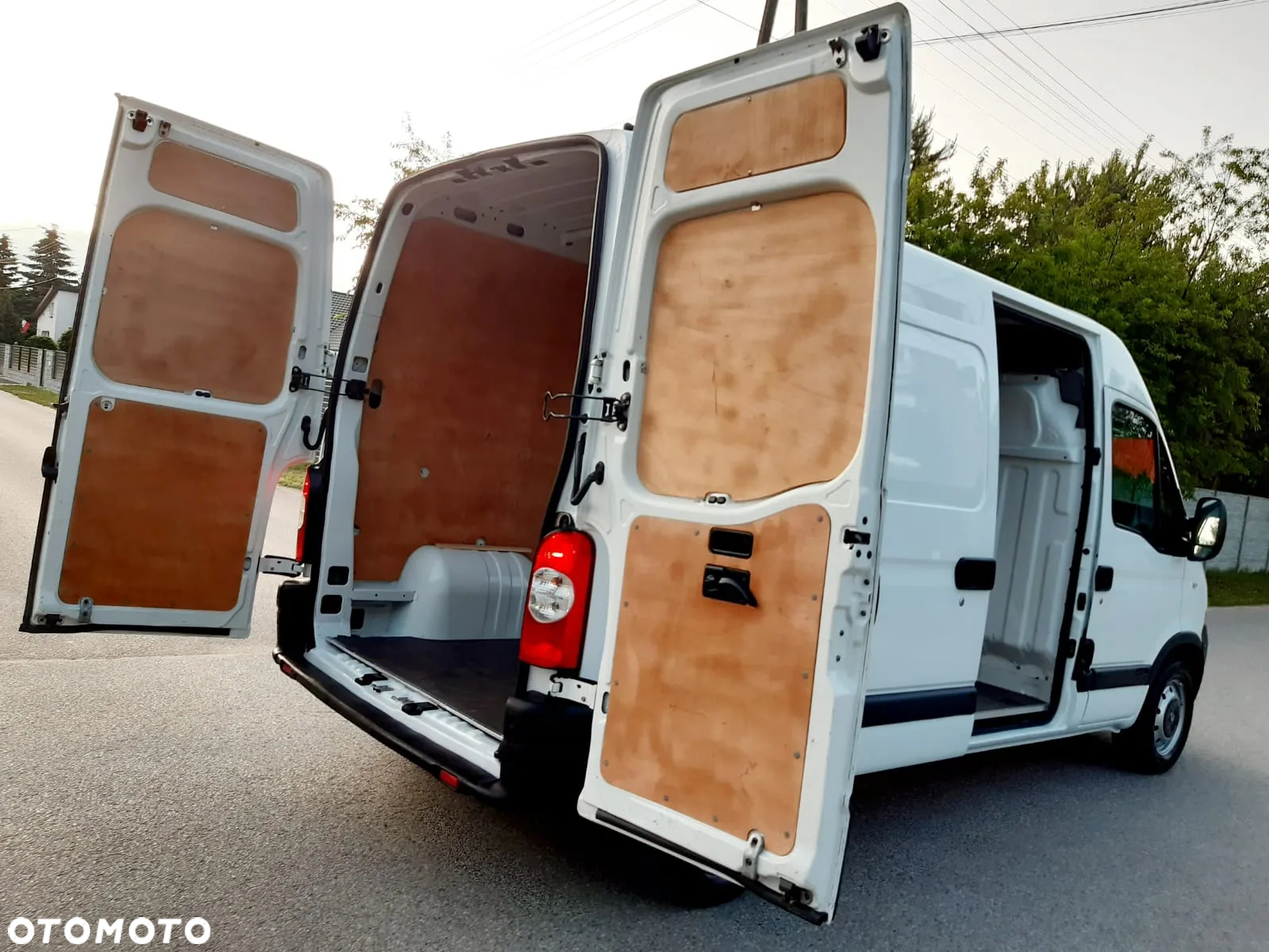 Renault Master . - 22