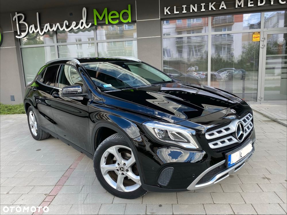 Mercedes-Benz GLA 200 7G-DCT Urban - 14