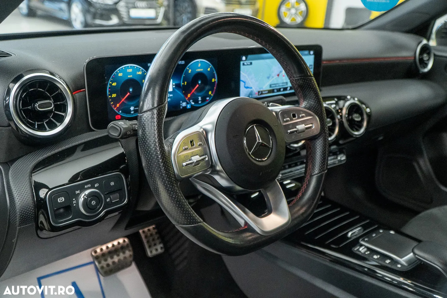 Mercedes-Benz A 180 d 7G-DCT AMG Line - 6