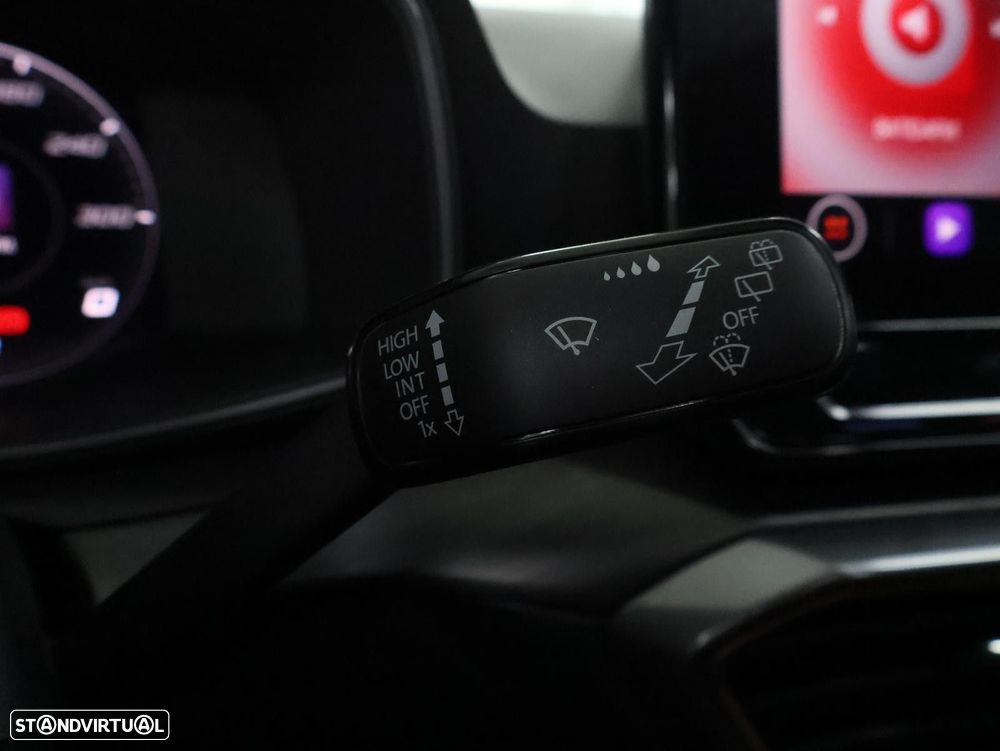 Cupra Leon 1.5 eTSI MID DSG - 19