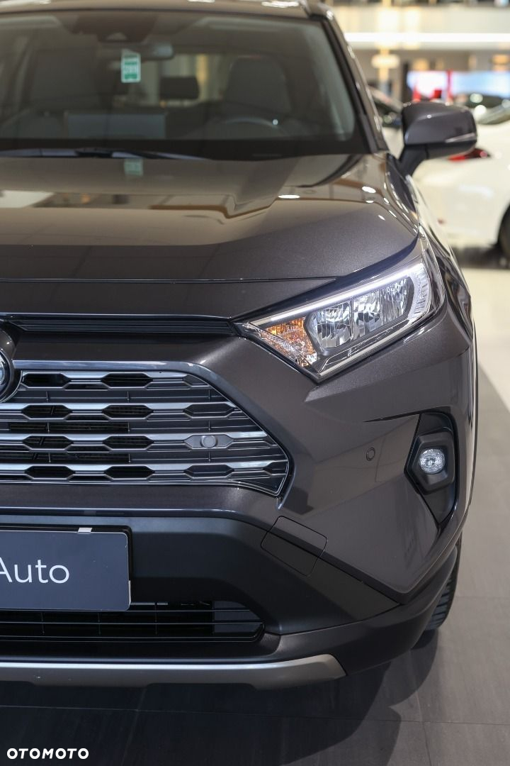 Toyota RAV4 - 12