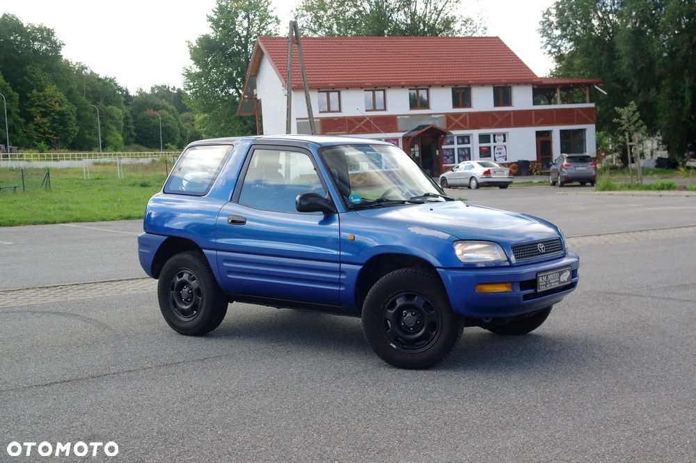 Toyota RAV4 2.0 Special - 16