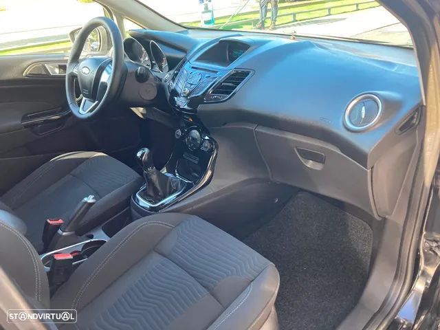 Ford Fiesta 1.5 TDCi Trend - 23