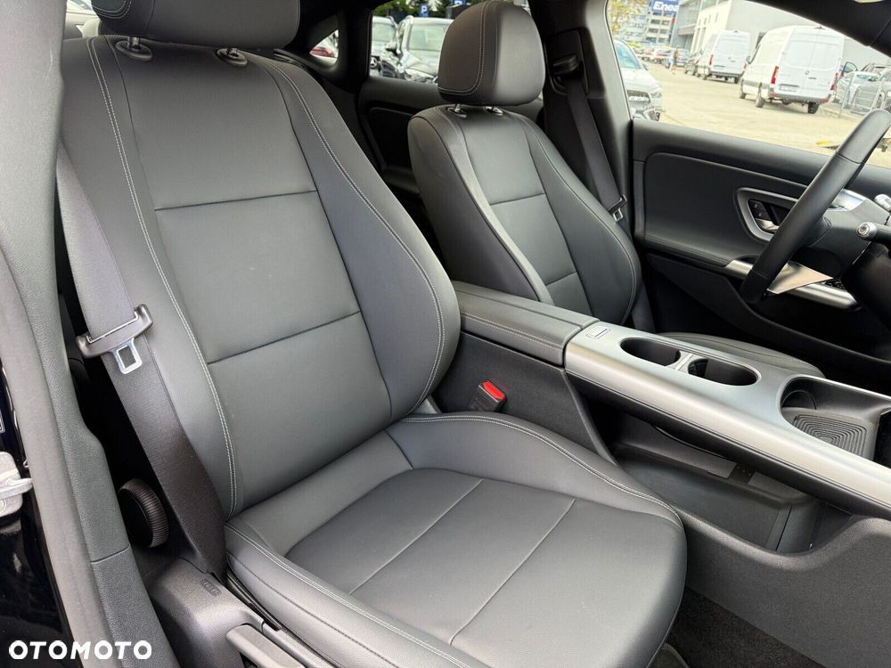 Mercedes-Benz CLA 200 mHEV 8G-DCT - 26