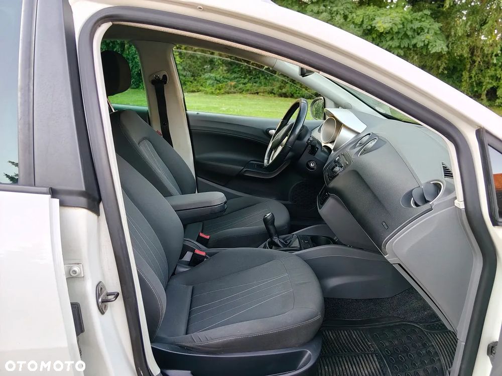 Seat Ibiza ST 1.4 16V Style - 6