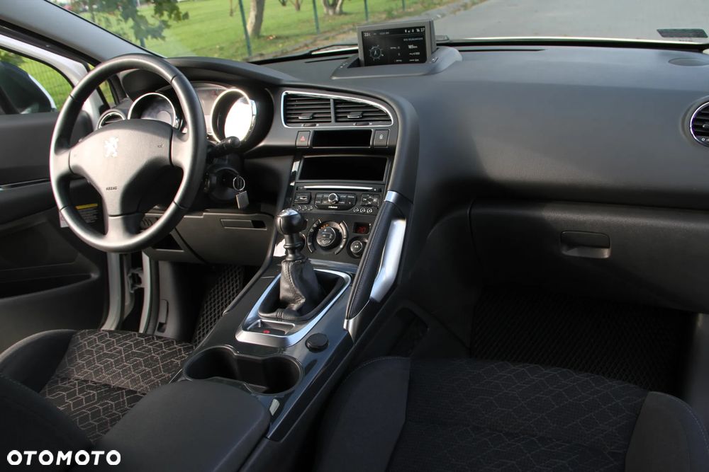Peugeot 3008 1.6 HDi Active - 13