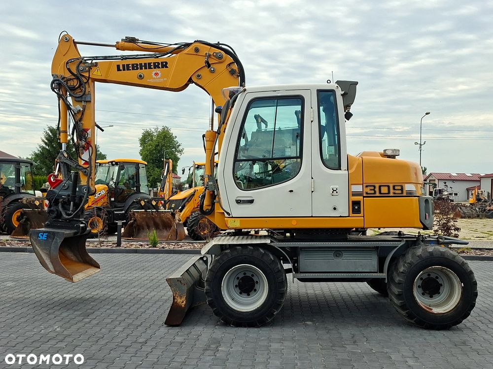 Liebherr A309 ROTOTILT - 4