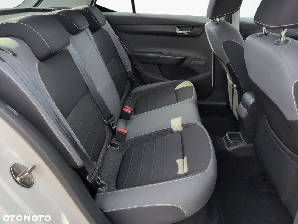 Skoda Fabia 1.0 TSI Ambition - 12