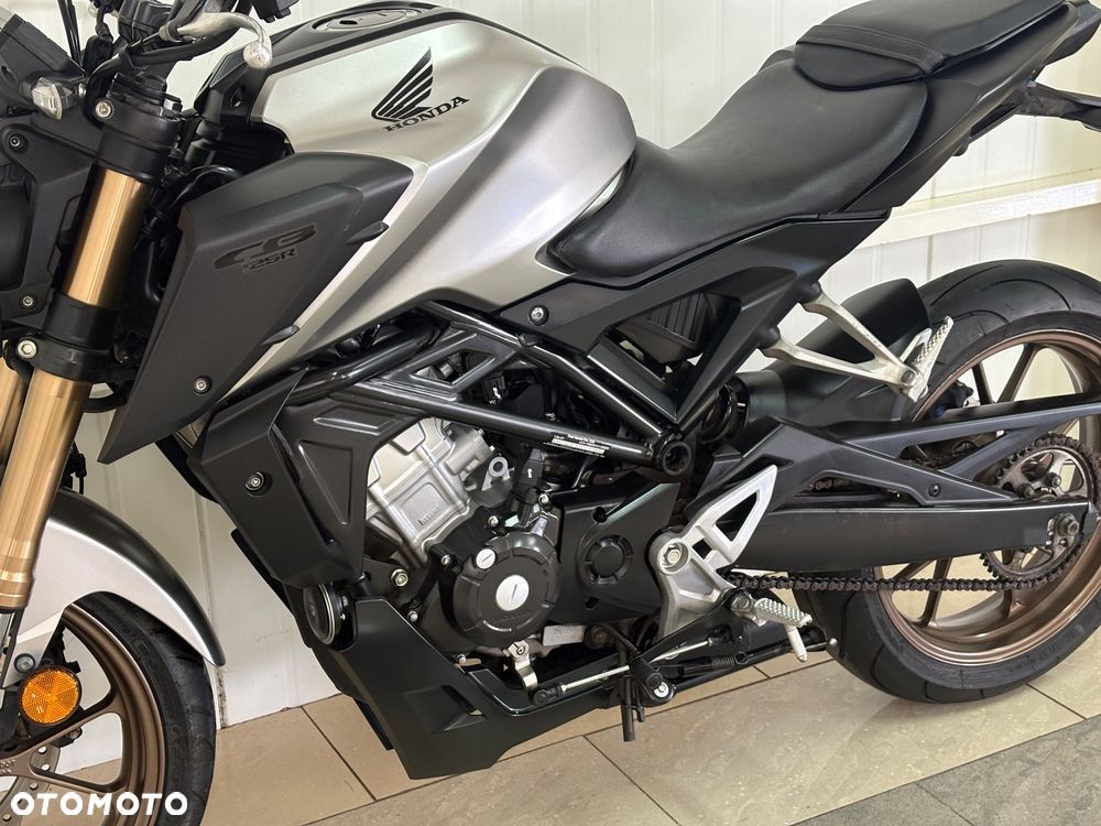 Honda CB - 9