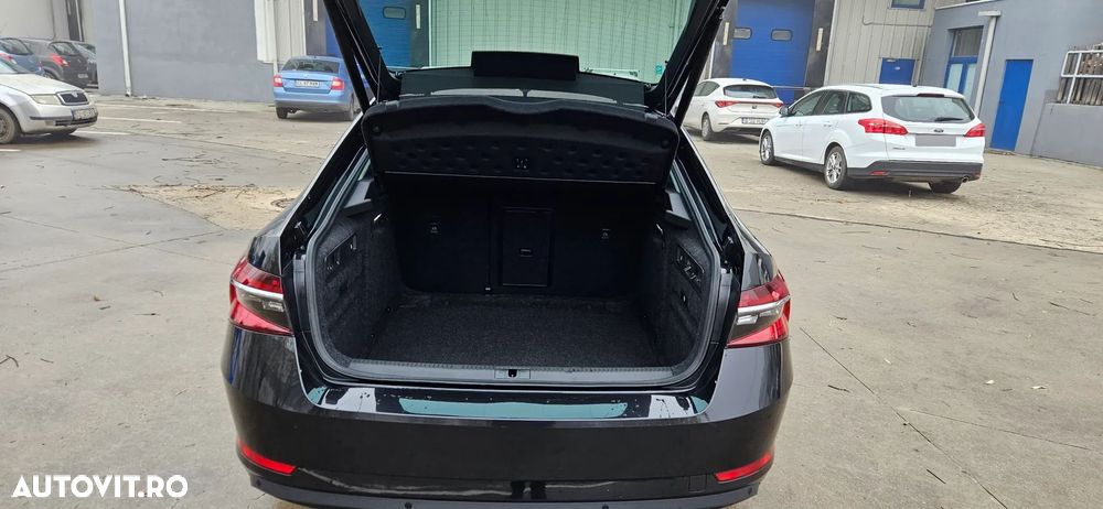 Skoda Superb 2.0 TDI 4X4 DSG Style - 11