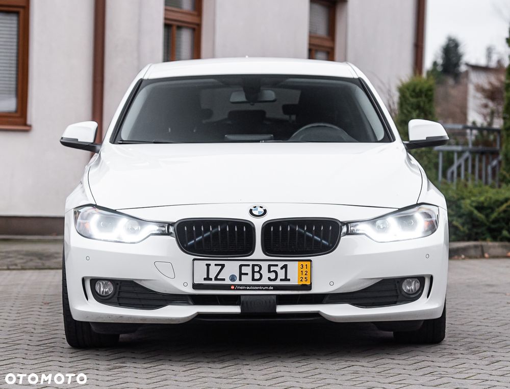 BMW Seria 3 320d - 13