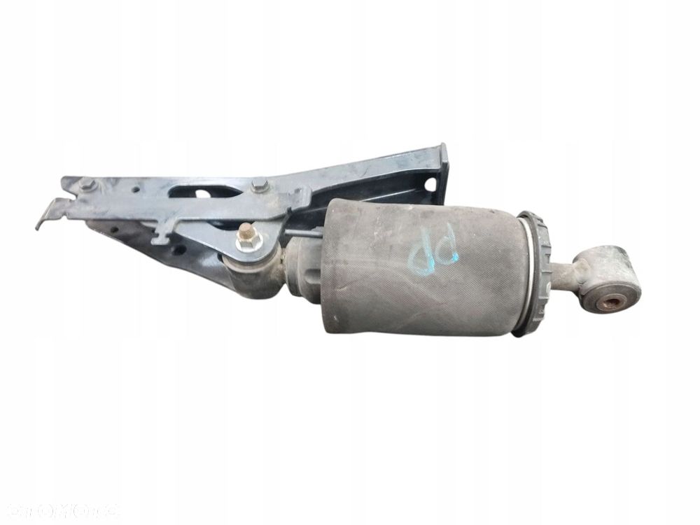 PODUSZKA ZAWIESZENIA KABINY PRAWY PRZÓD MAN MAN TGX I 18.440 (2012-2016) 12.4 440KM - 2