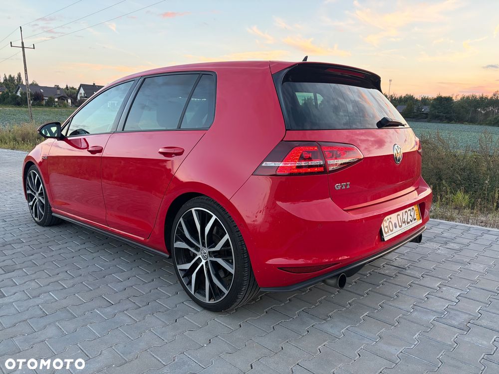 Volkswagen Golf 2.0 TSI BMT GTI Performance DSG - 16