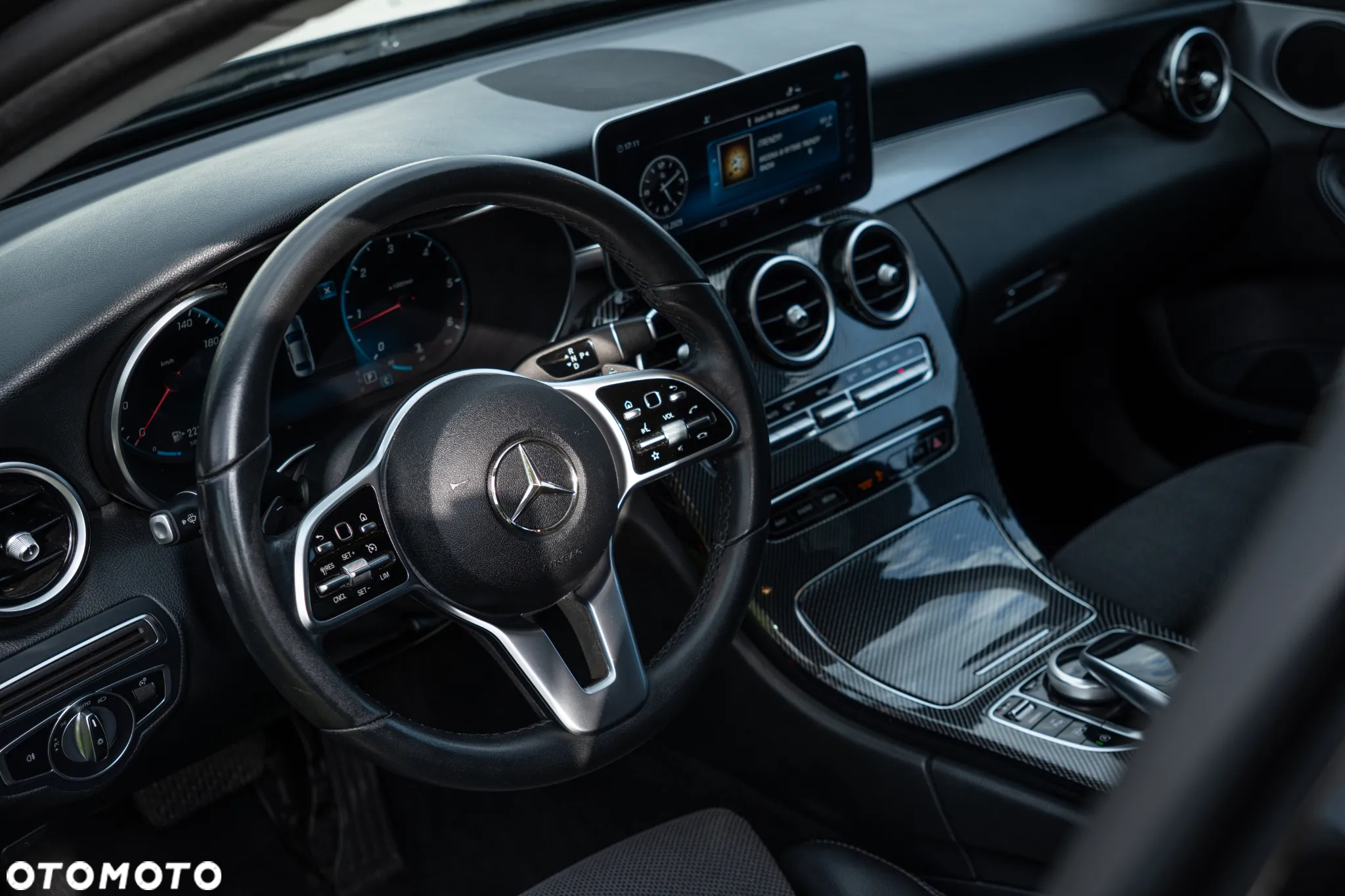 Mercedes-Benz Klasa C 220 d 9G-TRONIC - 19