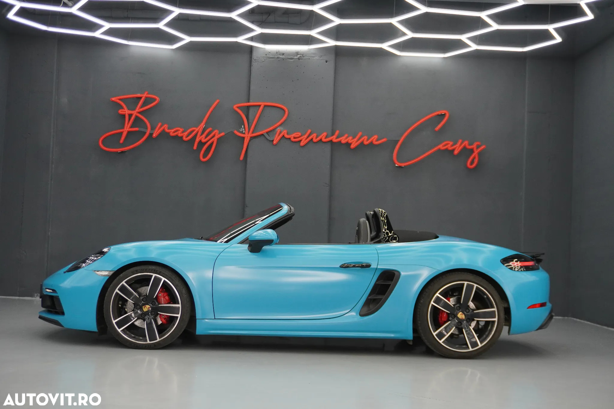 Porsche Boxster 718 GTS PDK - 18