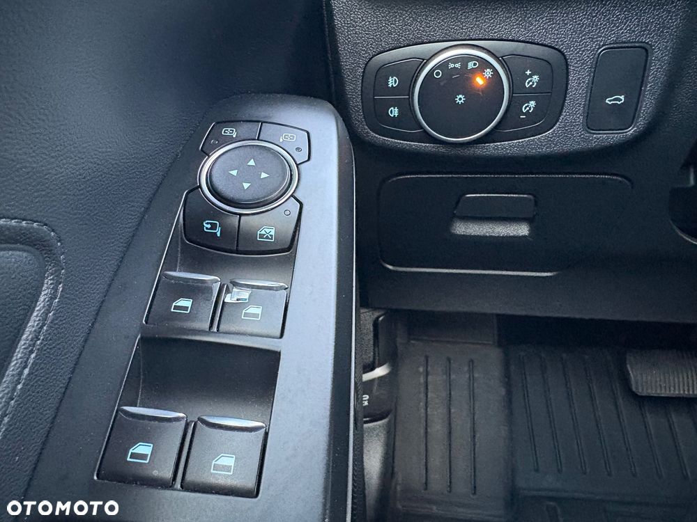 Ford Focus - 27
