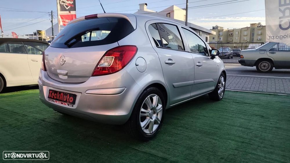 Opel Corsa 1.2 Enjoy - 4