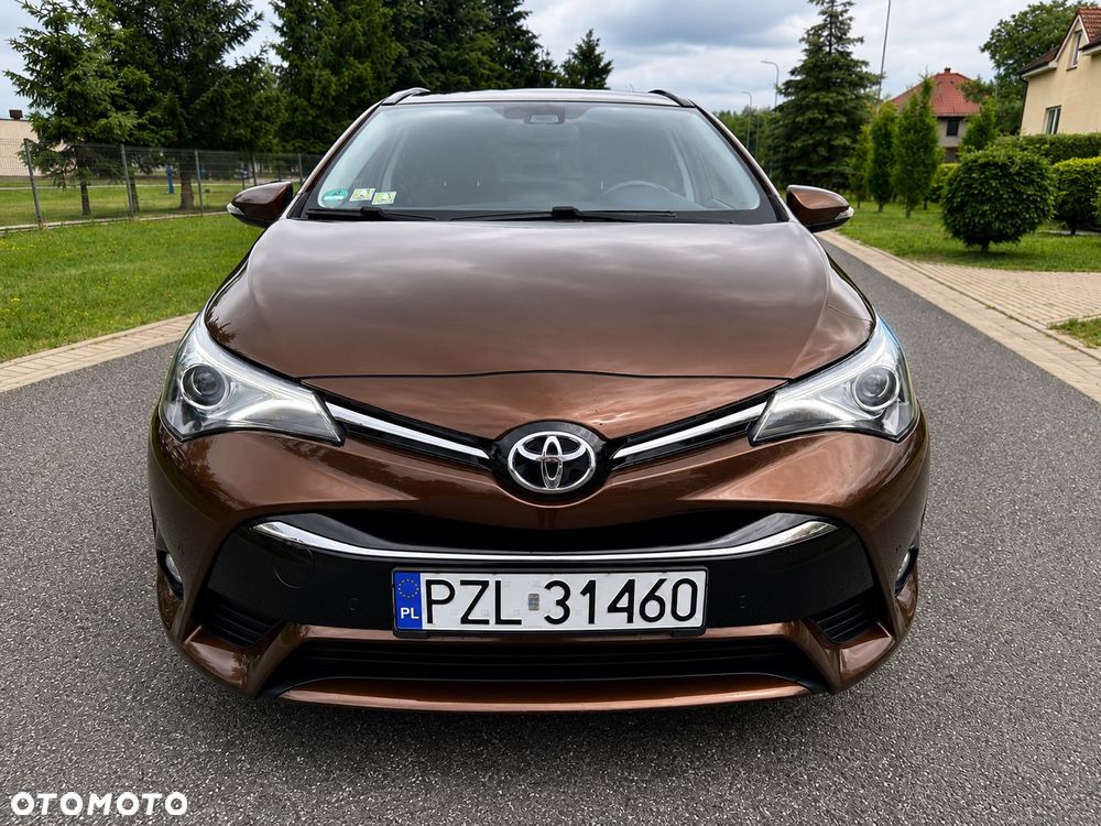 Toyota Avensis 2.0 D-4D Premium - 15