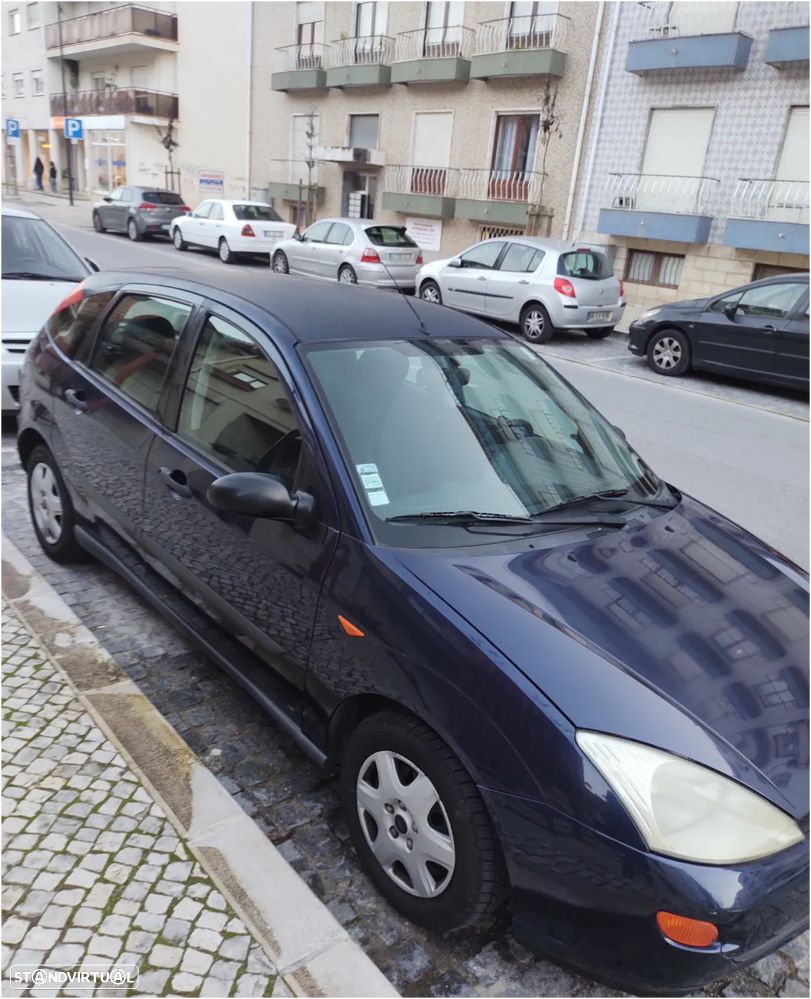 Ford Focus 1.6 Futura - 2