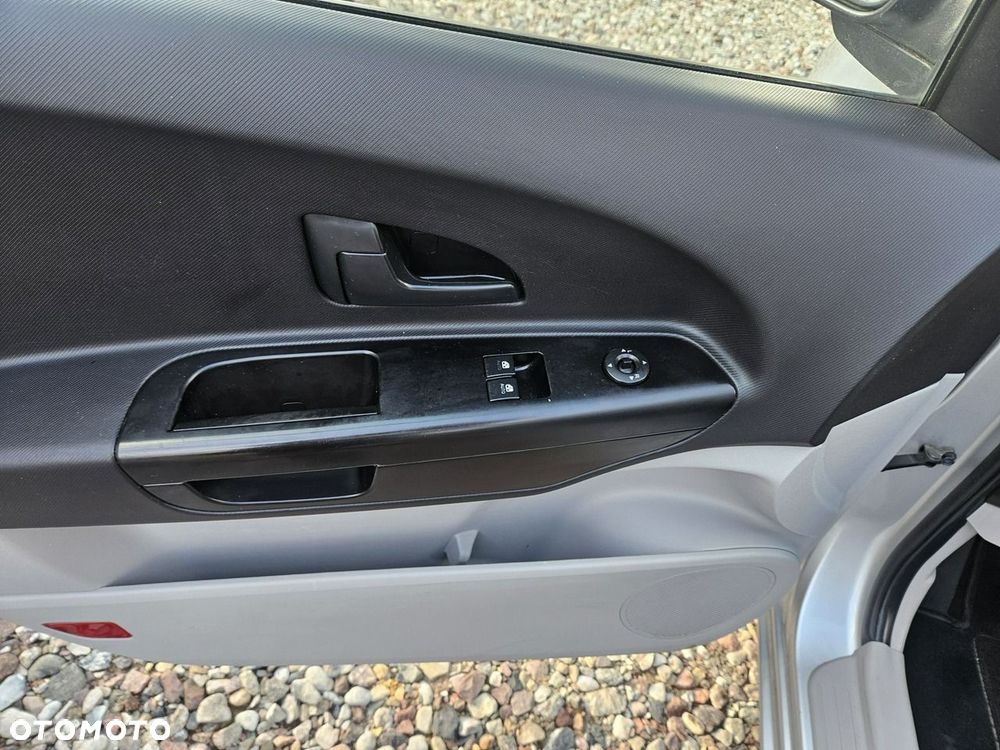 Kia Ceed - 16