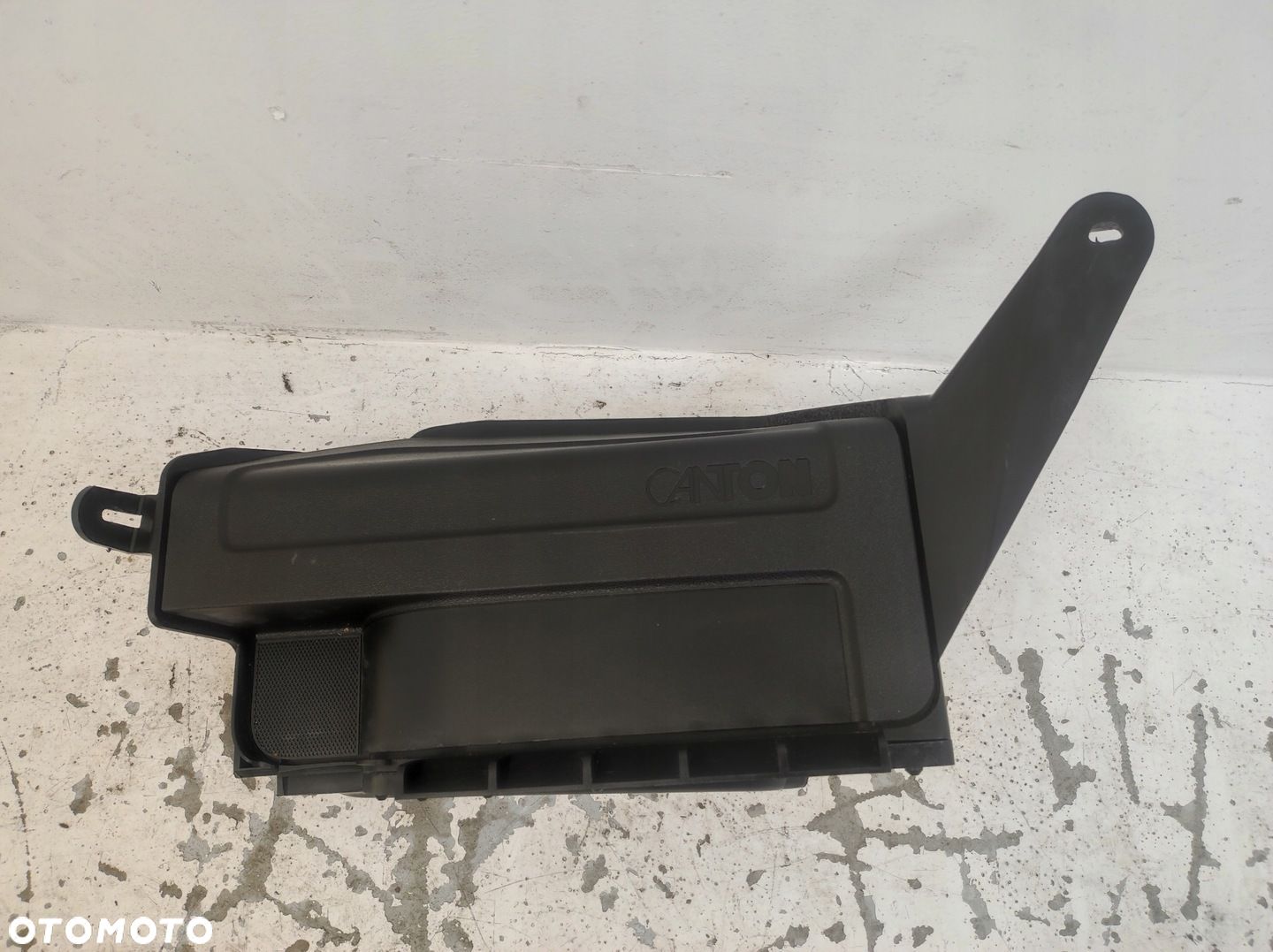 Subwoofer głośnik niskotonowy Canton Octavia III 3 Lift - 1