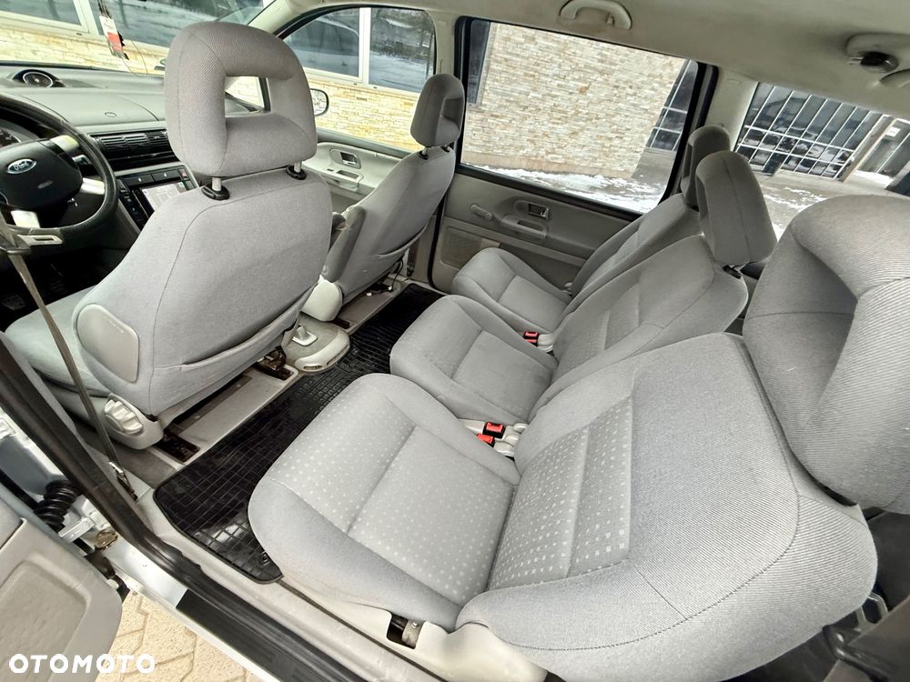 Ford Galaxy TDI Ghia - 29