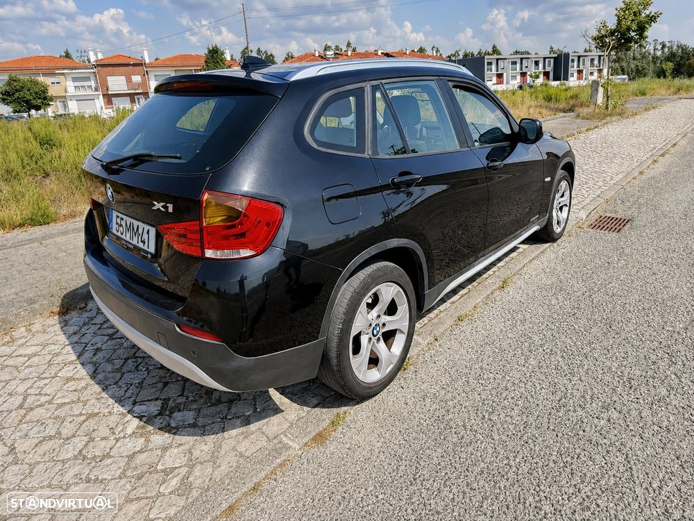 BMW X1 18 d sDrive Line Sport - 3