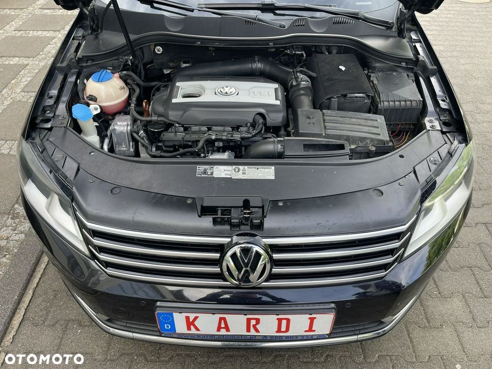Volkswagen Passat - 30