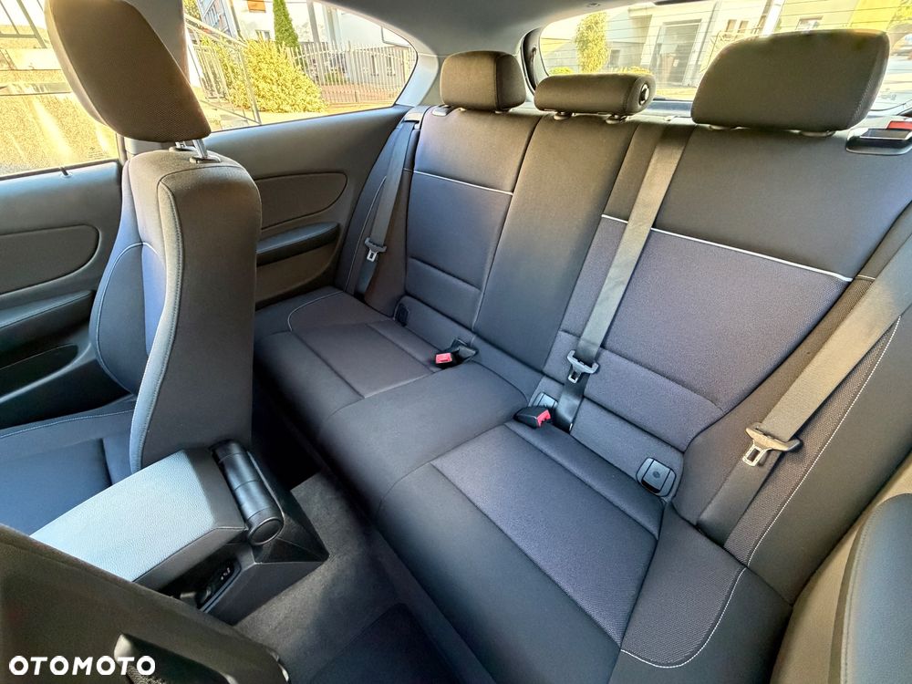 BMW Seria 1 116i - 19