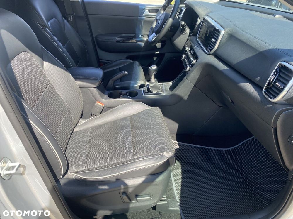 Kia Sportage - 17